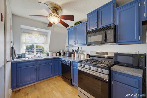 78 Evergreene Wallingford CT 06492