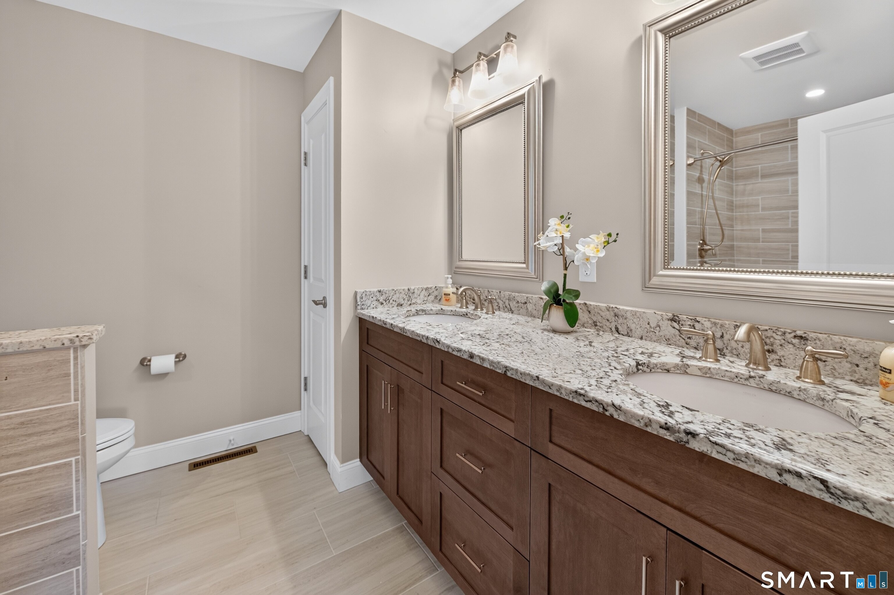 60 Yorkshire Court Farmington CT 06032