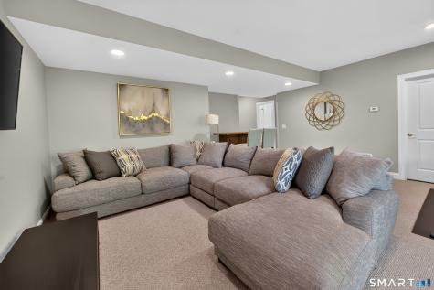 60 Yorkshire Court Farmington CT 06032