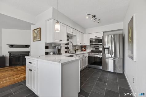 722 Robert Frost Drive Branford CT 06405