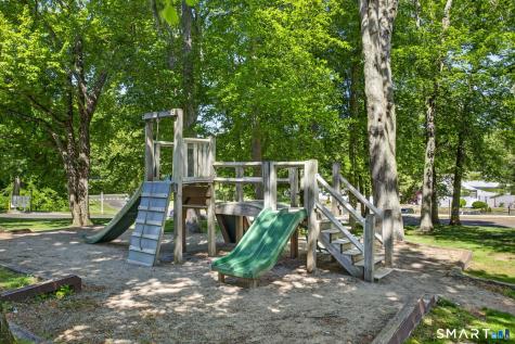 722 Robert Frost Drive Branford CT 06405