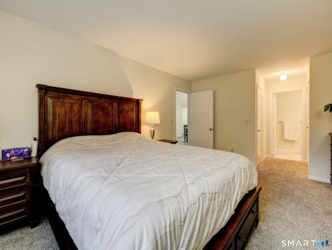 31 Simsbury Landing Simsbury CT 06070