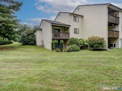 31 Simsbury Landing Simsbury CT 06070