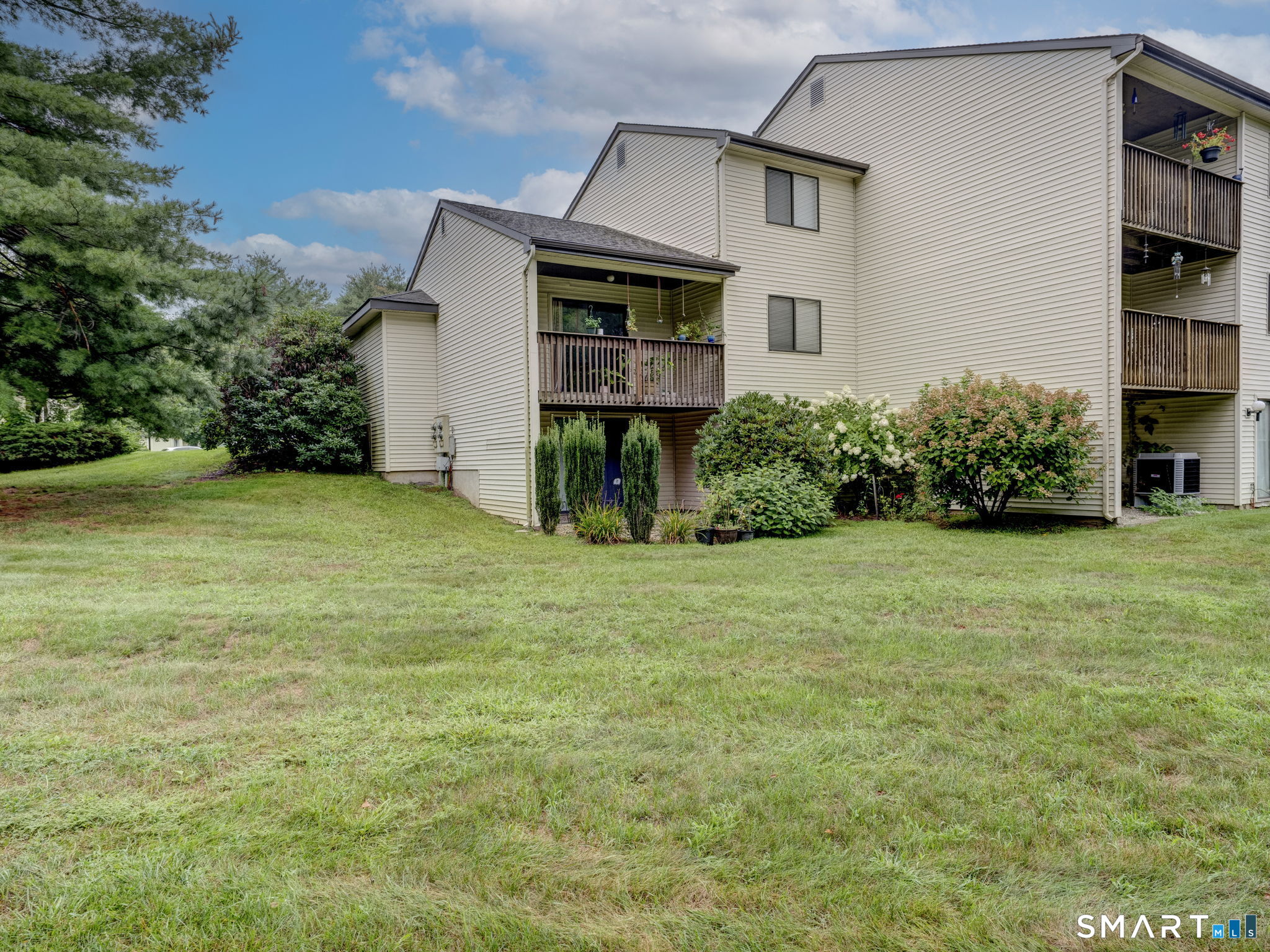 31 Simsbury Landing Simsbury CT 06070