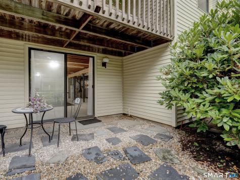 31 Simsbury Landing Simsbury CT 06070
