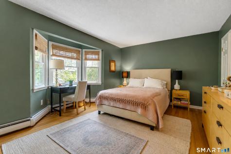 904 1/2 State Street New Haven CT 06511