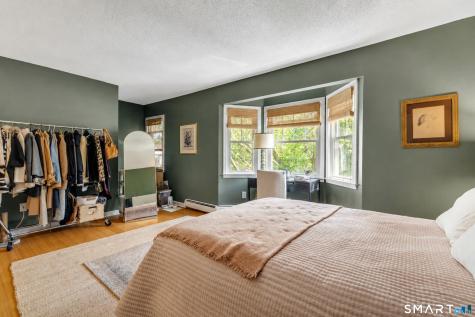 904 1/2 State Street New Haven CT 06511