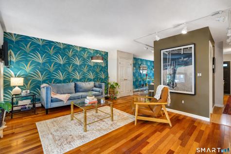 904 1/2 State Street New Haven CT 06511