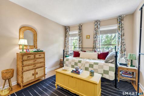 904 1/2 State Street New Haven CT 06511