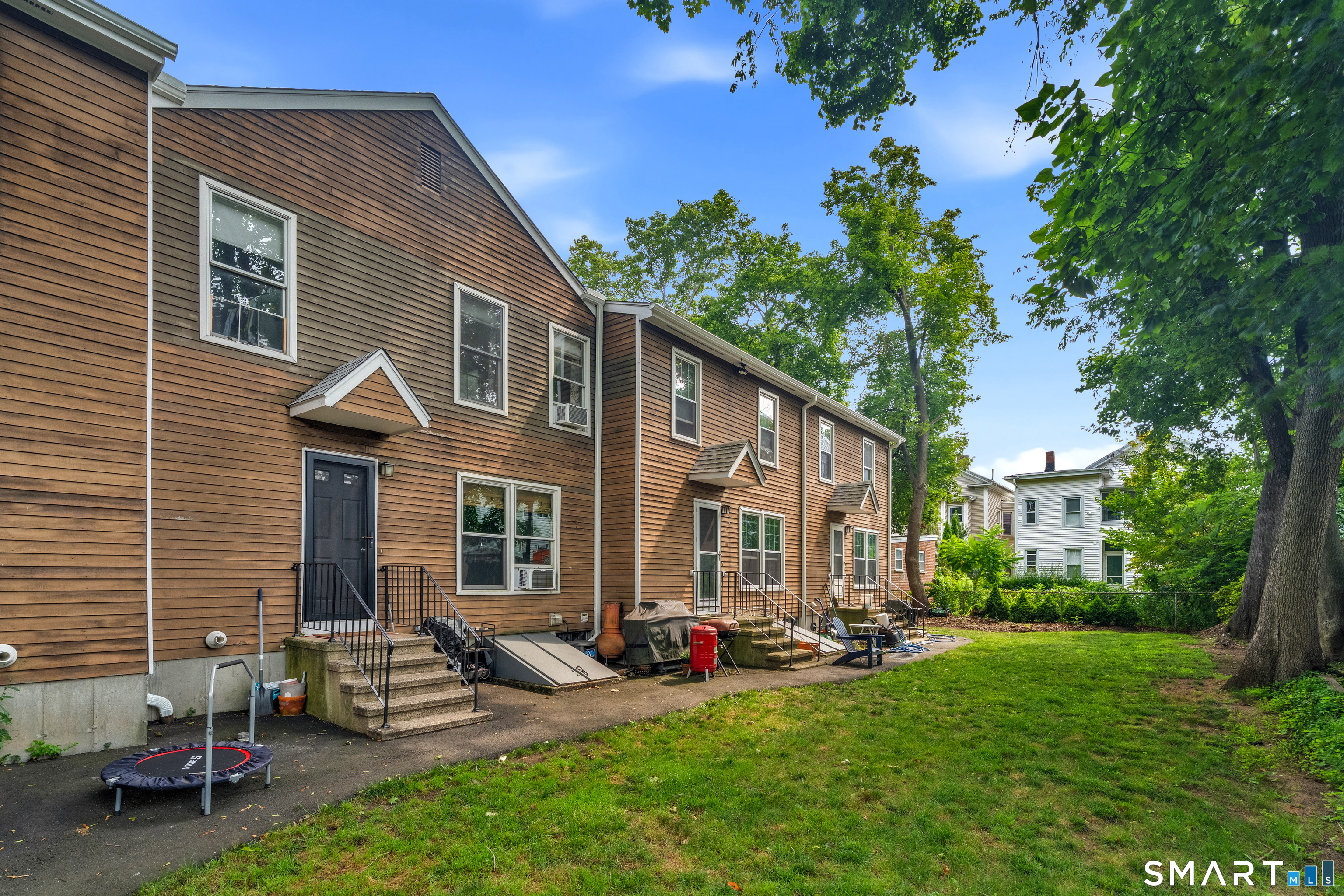 904 1/2 State Street New Haven CT 06511