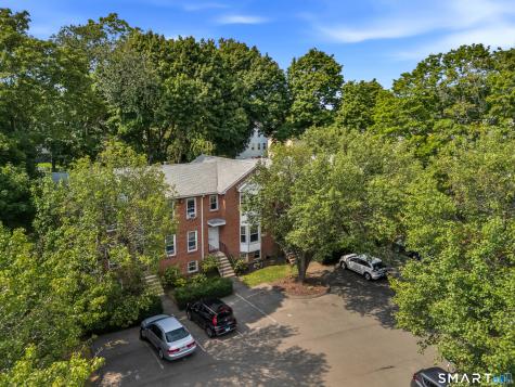 904 1/2 State Street New Haven CT 06511