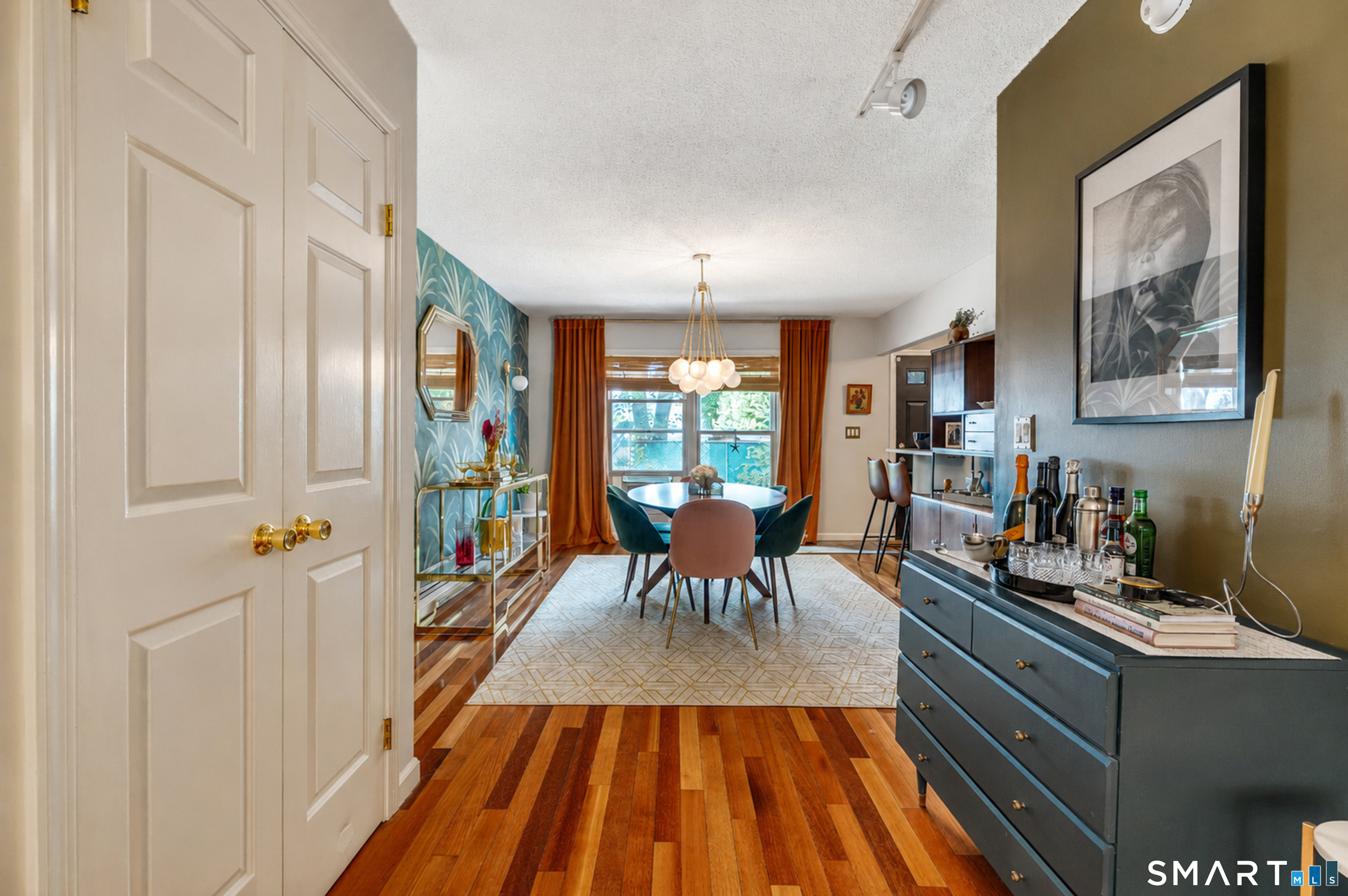 904 1/2 State Street New Haven CT 06511