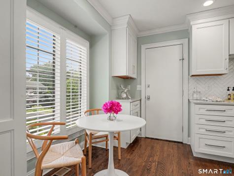 7 Bank Street New Canaan CT 06840