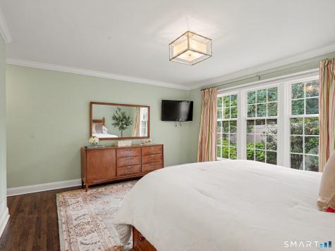 7 Bank Street New Canaan CT 06840