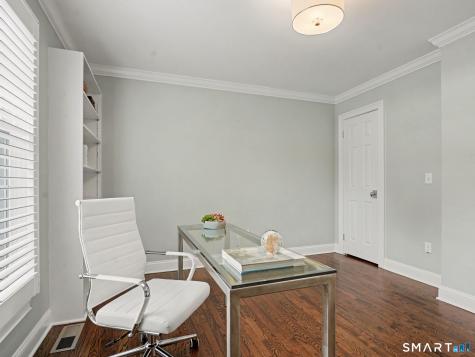 7 Bank Street New Canaan CT 06840
