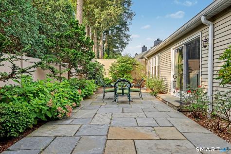 7 Bank Street New Canaan CT 06840