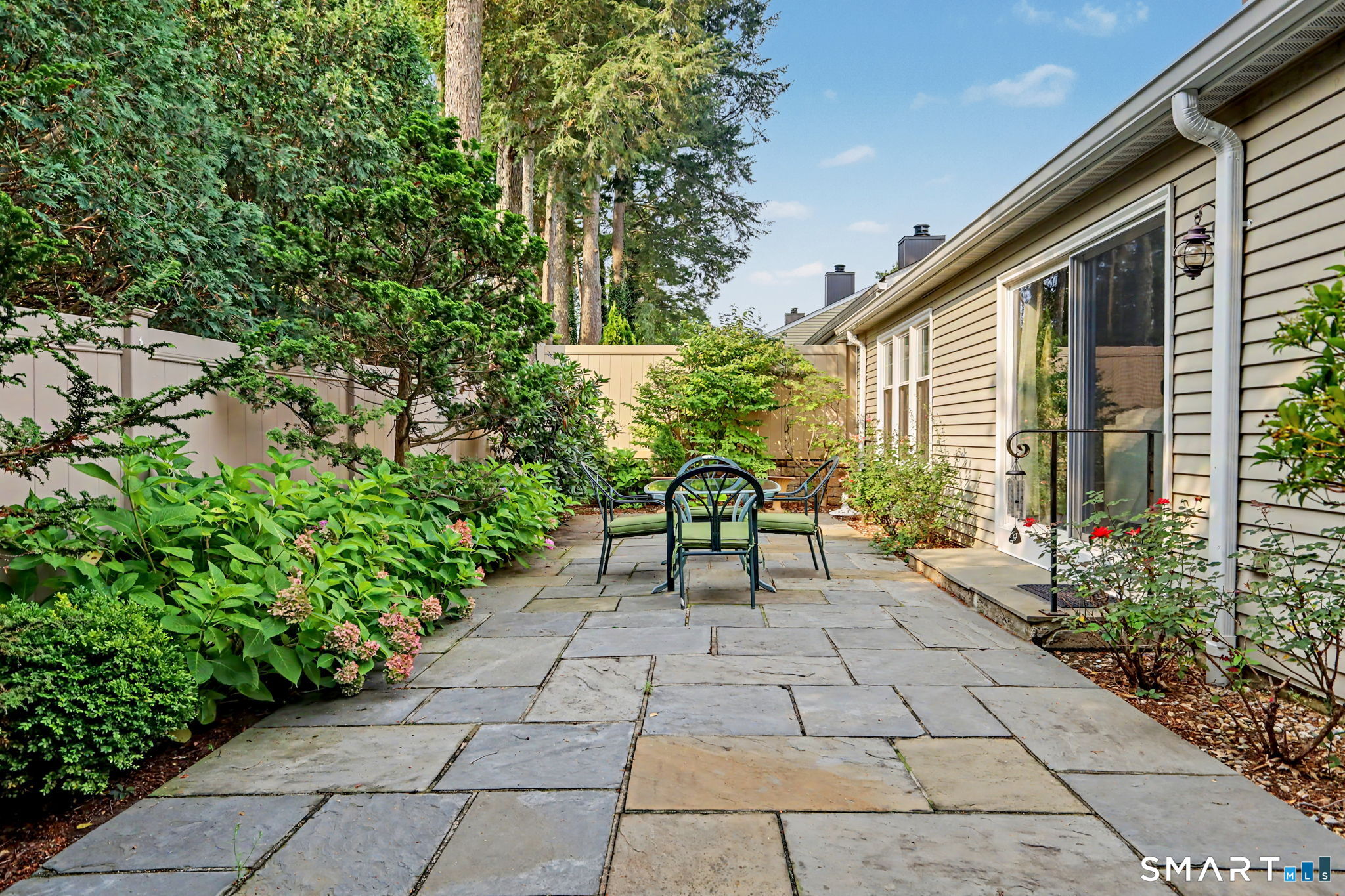 7 Bank Street New Canaan CT 06840