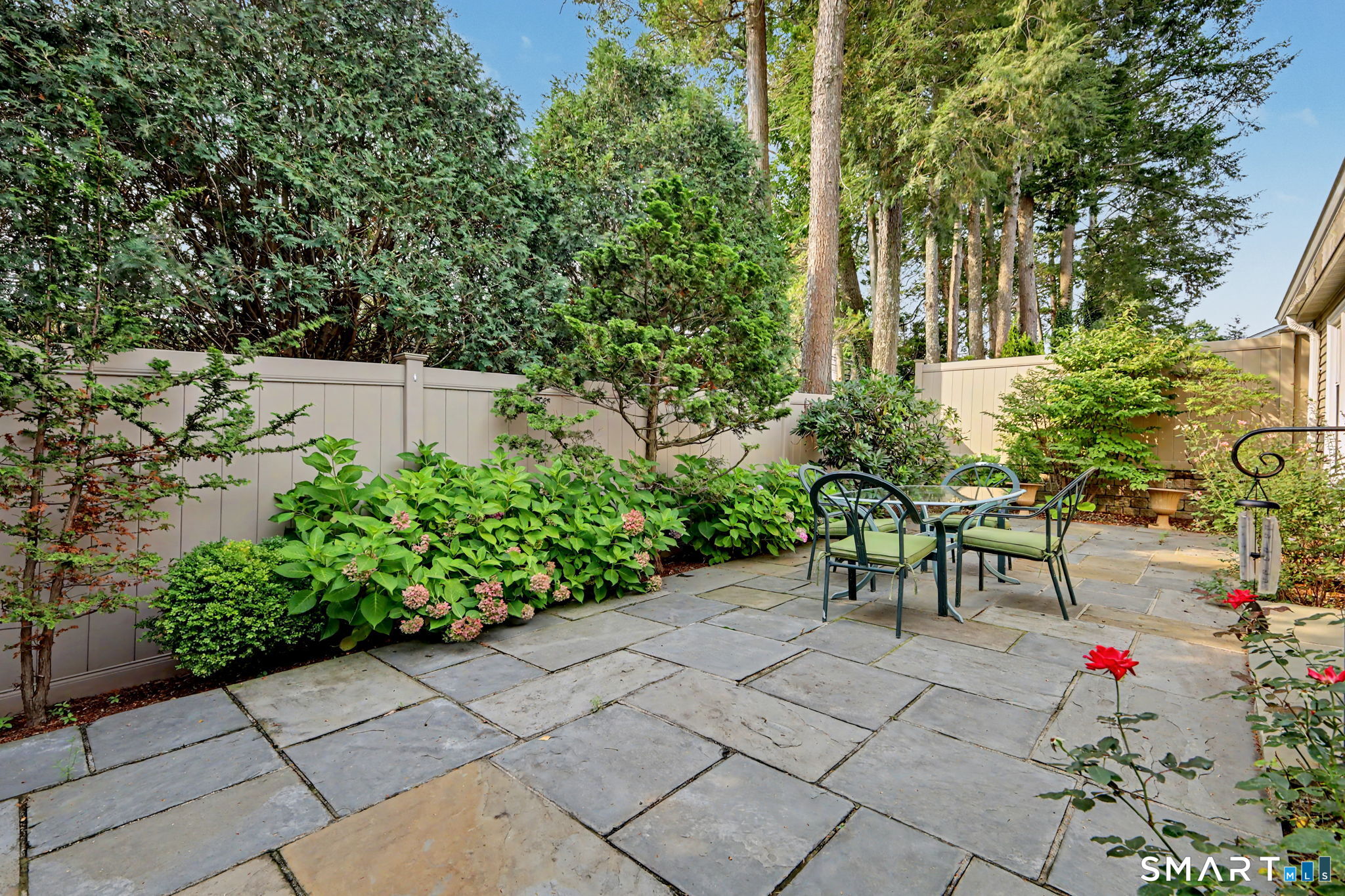 7 Bank Street New Canaan CT 06840