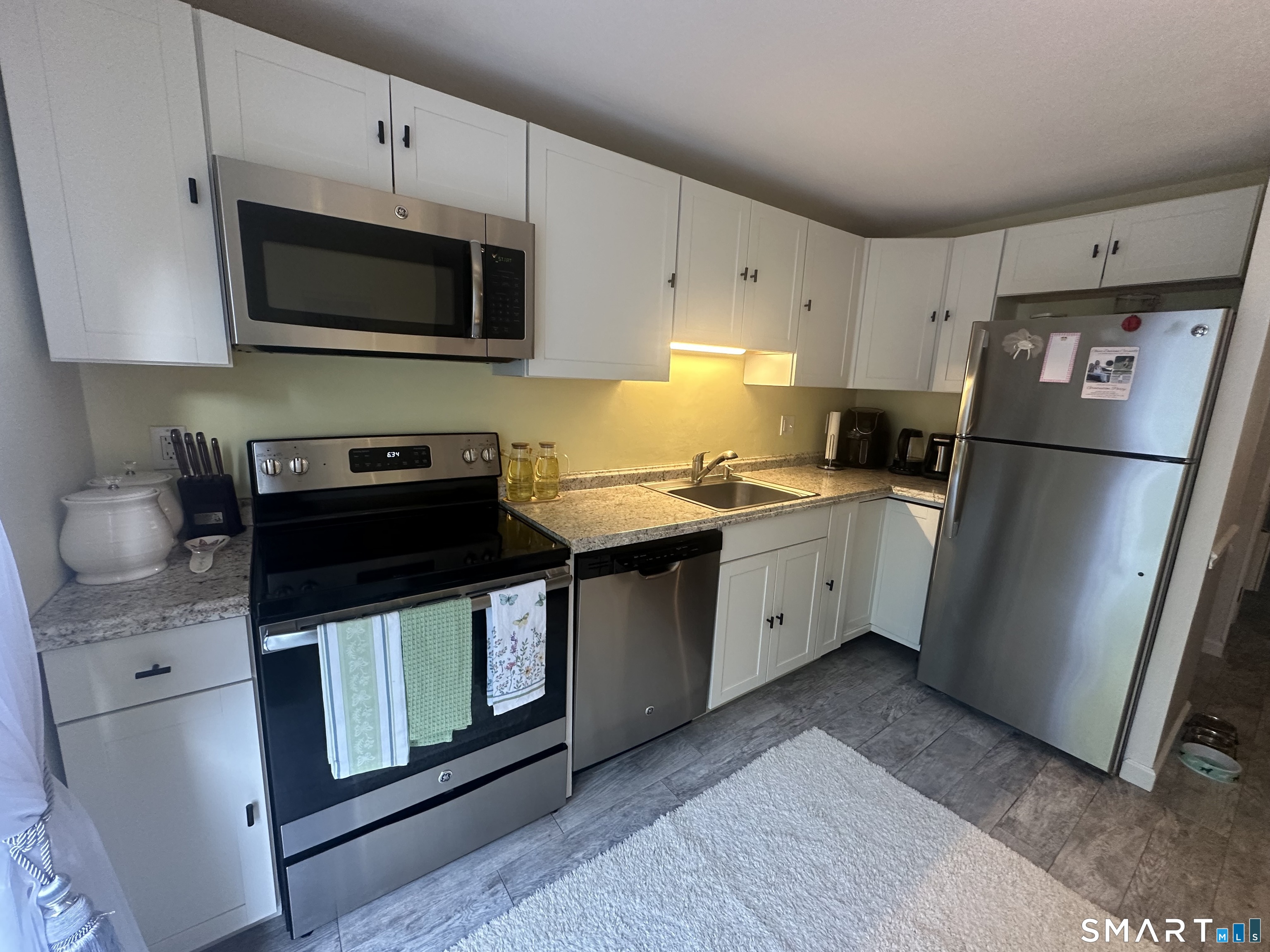 23 Seymour Road East Granby CT 06026