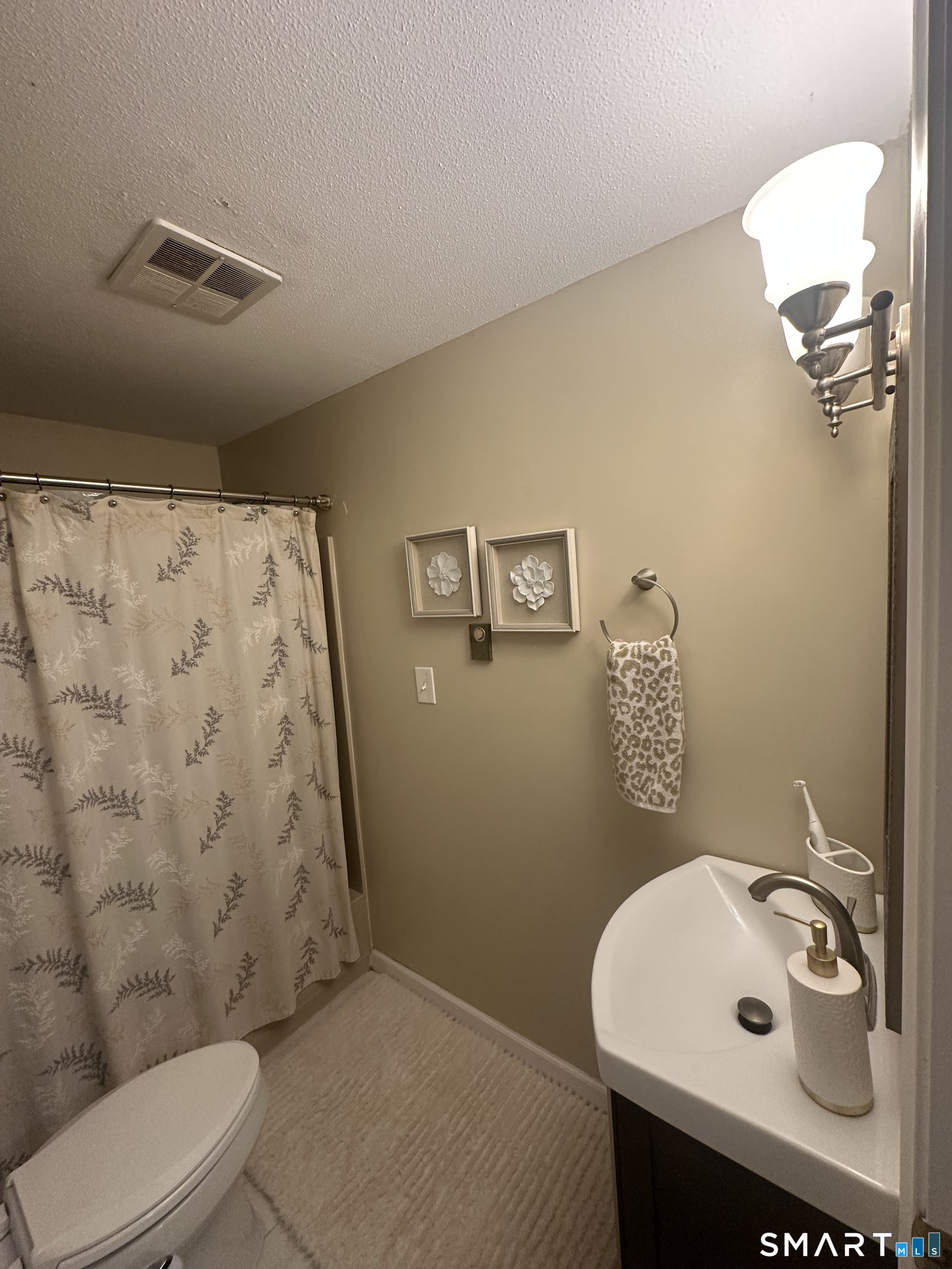 23 Seymour Road East Granby CT 06026