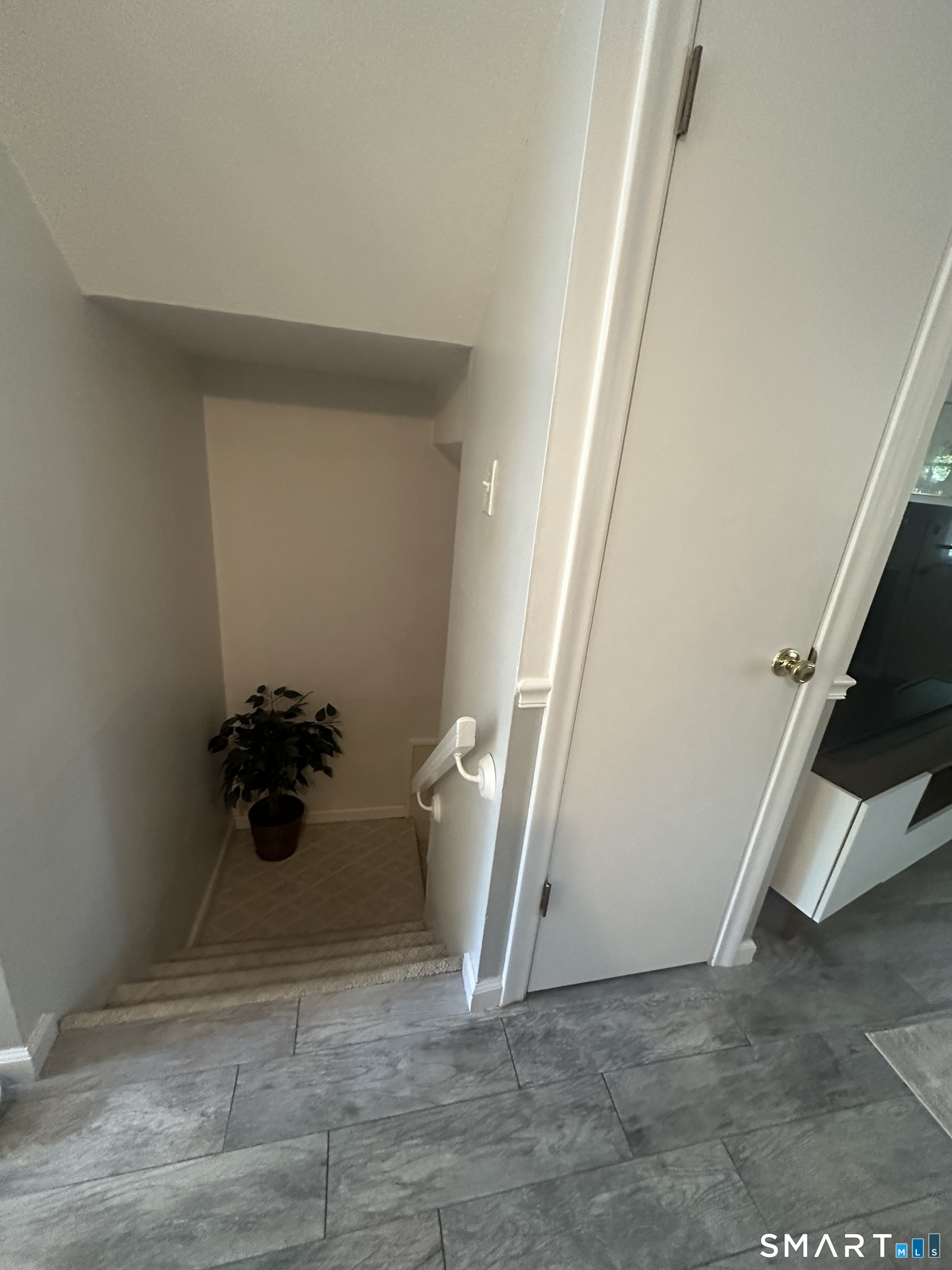 23 Seymour Road East Granby CT 06026