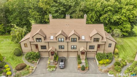 10 Edgehill Circle Monroe CT 06468