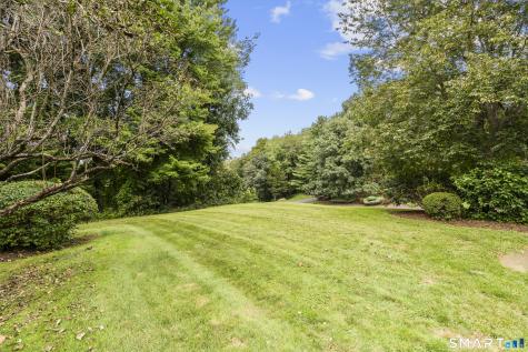 10 Edgehill Circle Monroe CT 06468