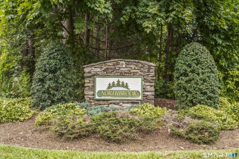 10 Edgehill Circle Monroe CT 06468
