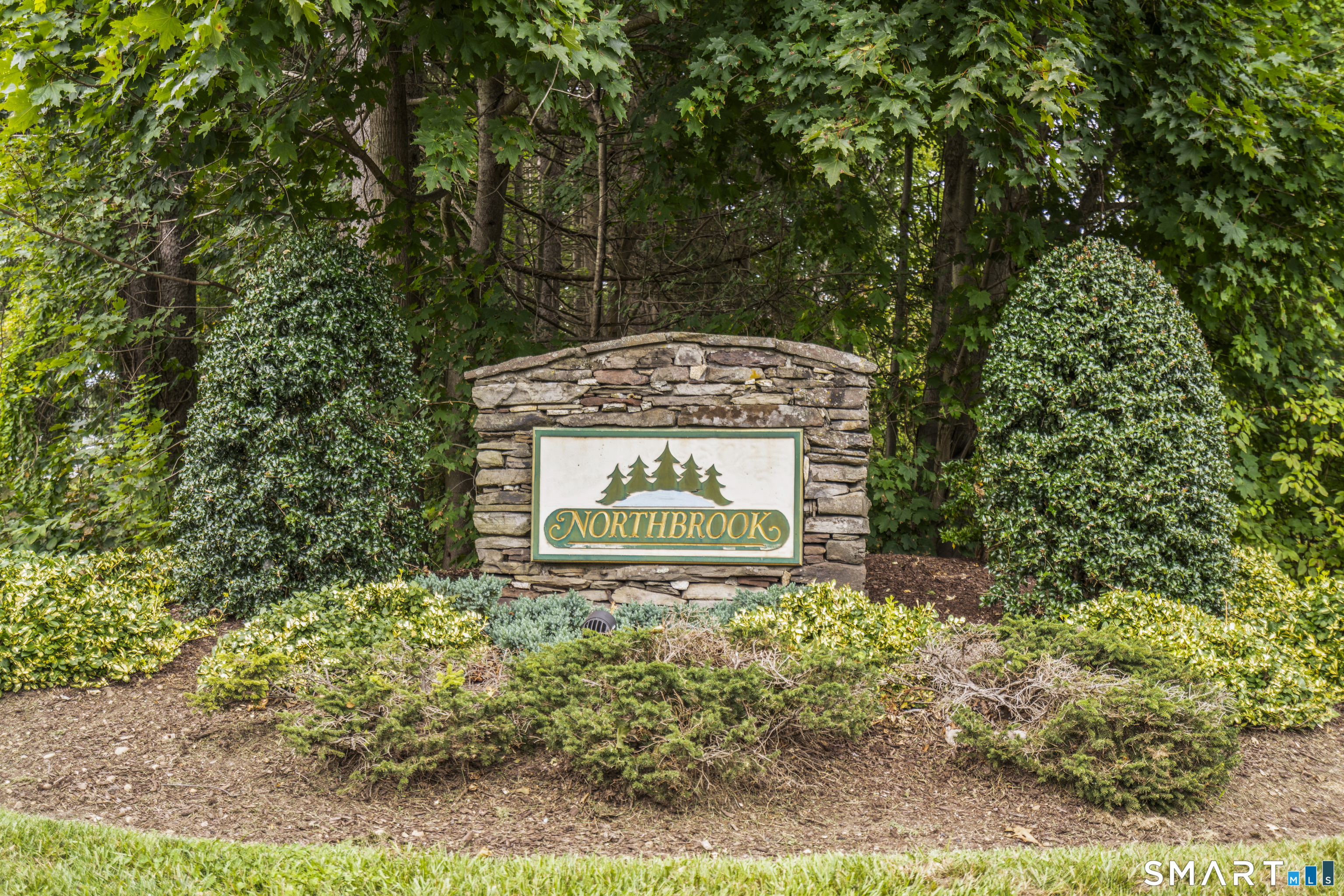 10 Edgehill Circle Monroe CT 06468