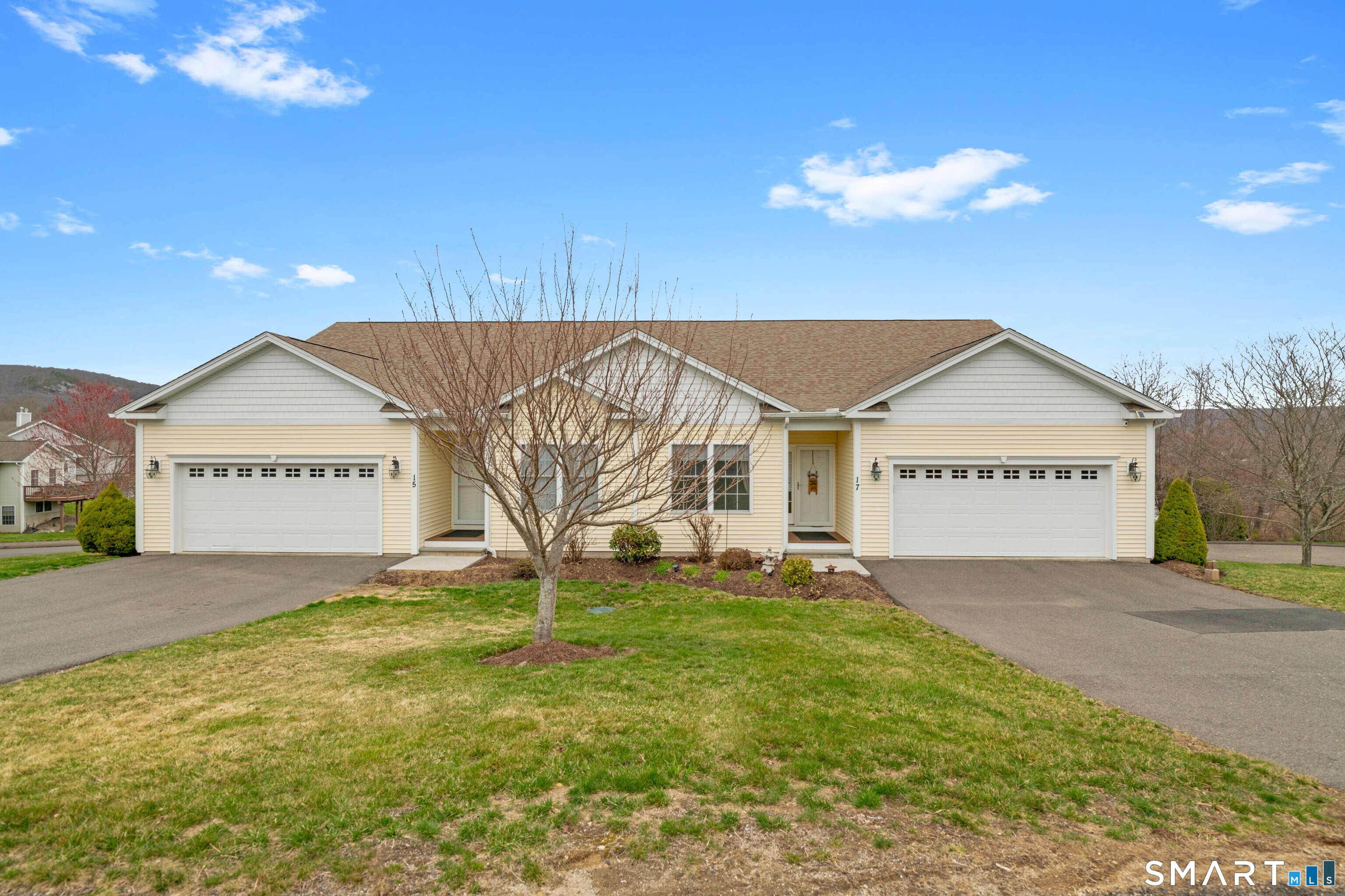 17 Pondview Circle Beacon Falls CT 06403