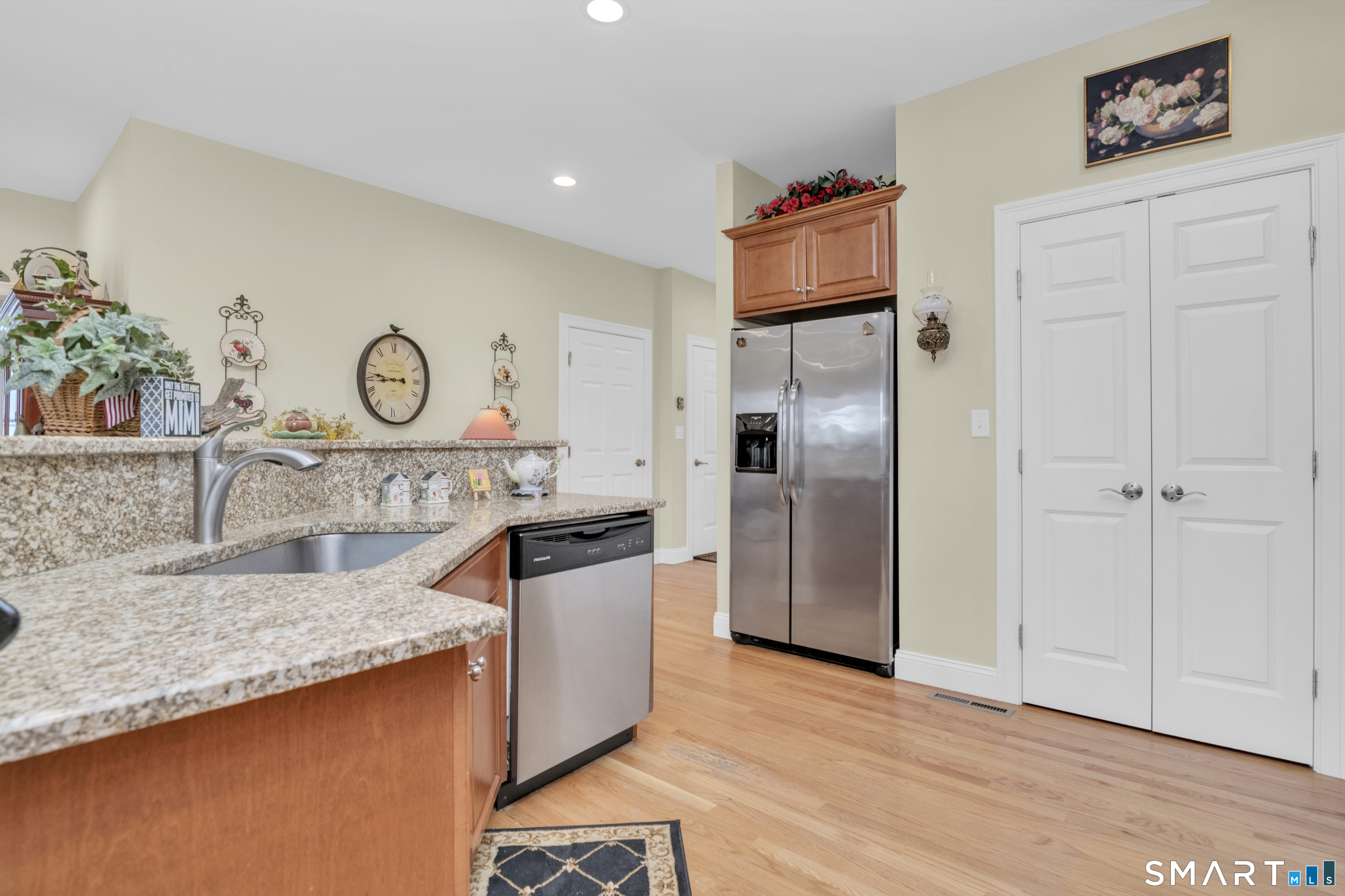 17 Pondview Circle Beacon Falls CT 06403