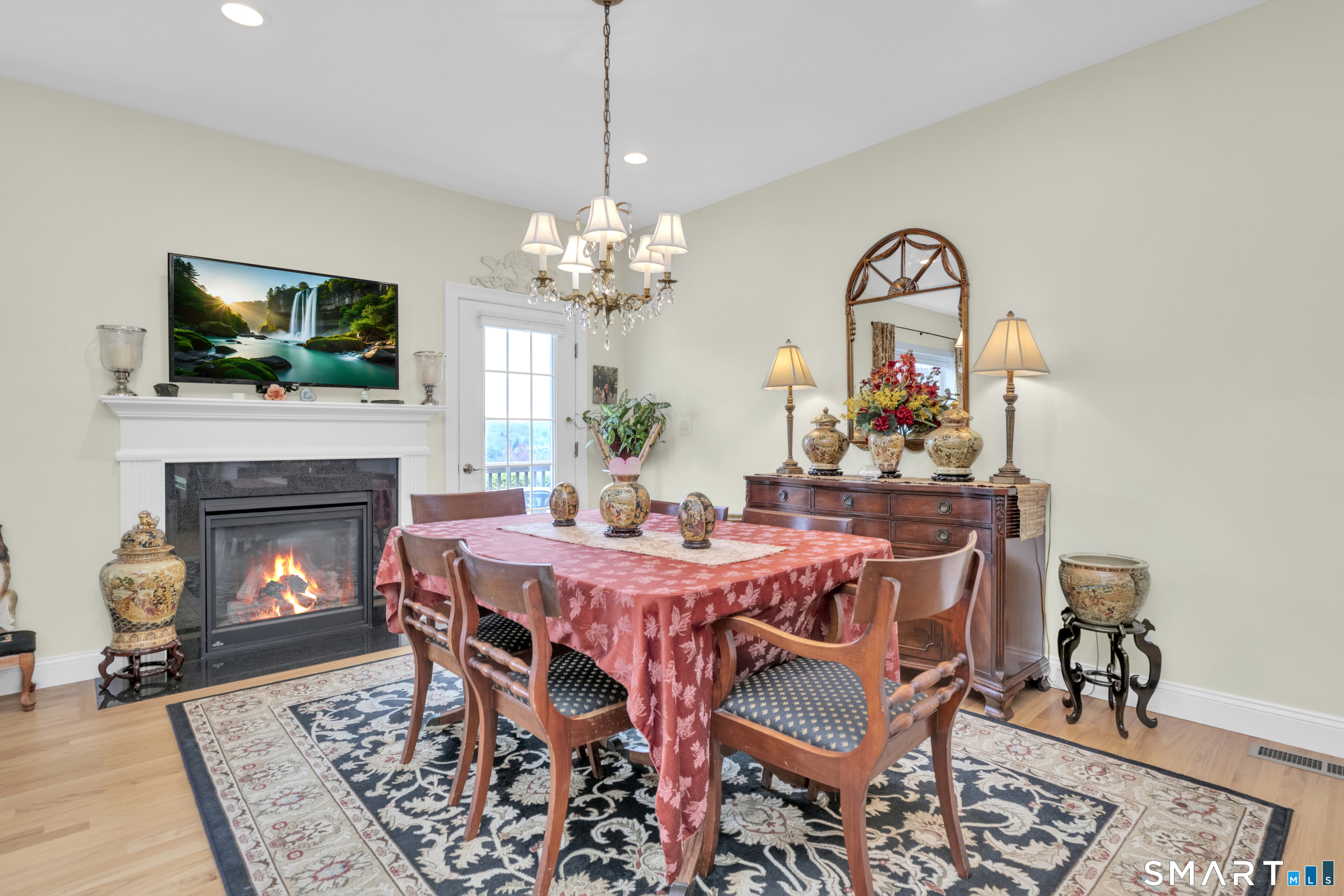 17 Pondview Circle Beacon Falls CT 06403