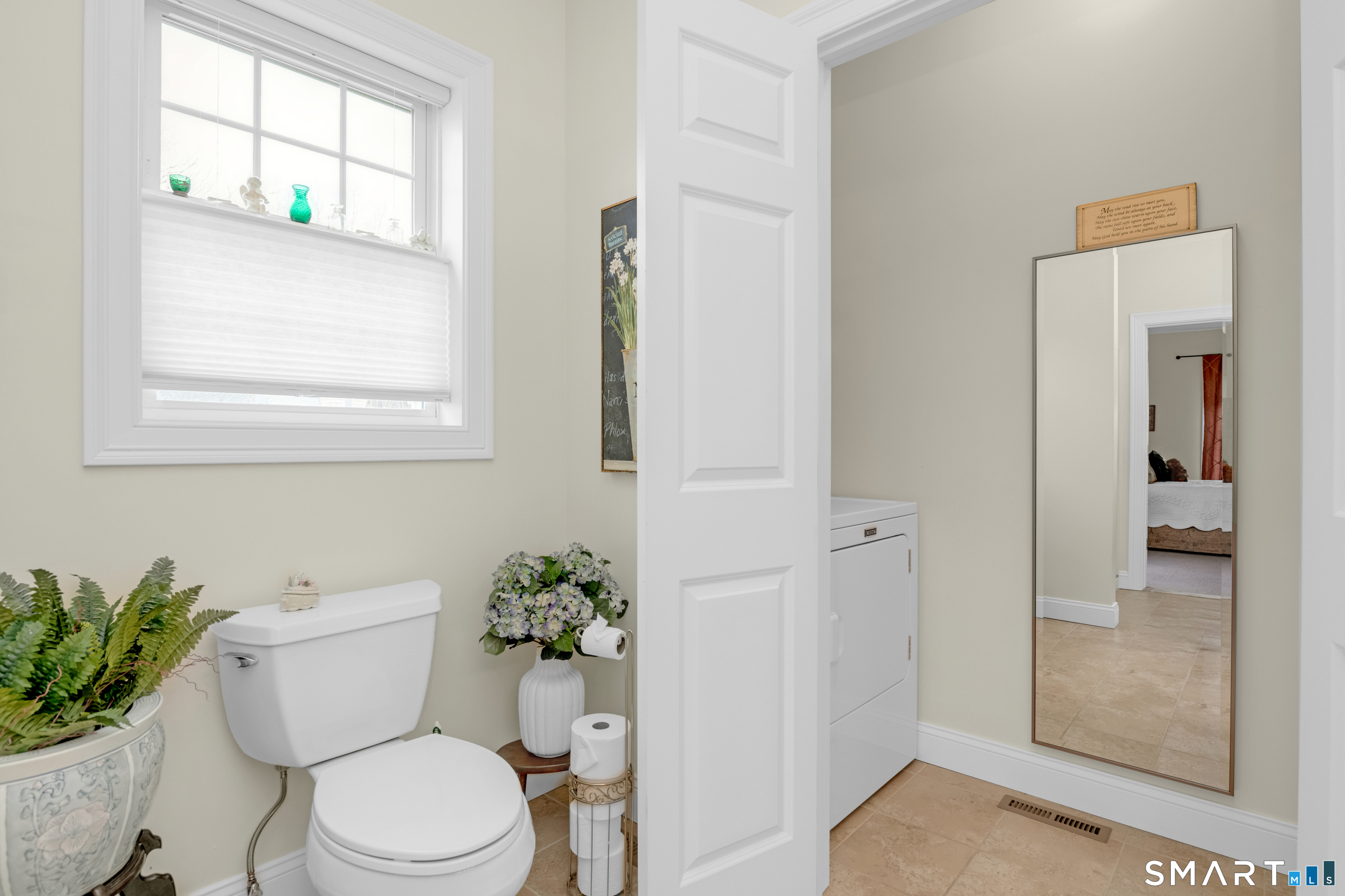17 Pondview Circle Beacon Falls CT 06403