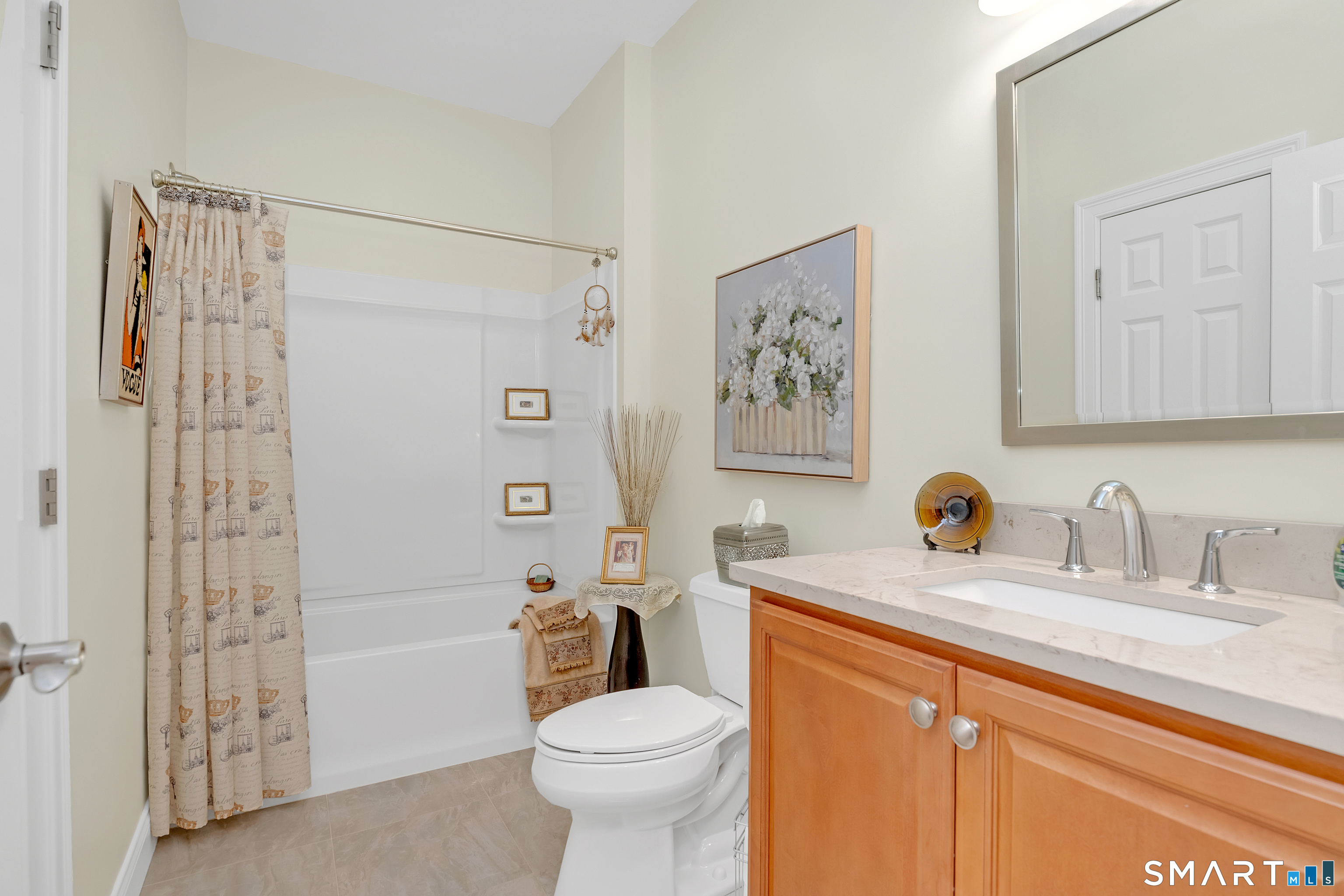 17 Pondview Circle Beacon Falls CT 06403