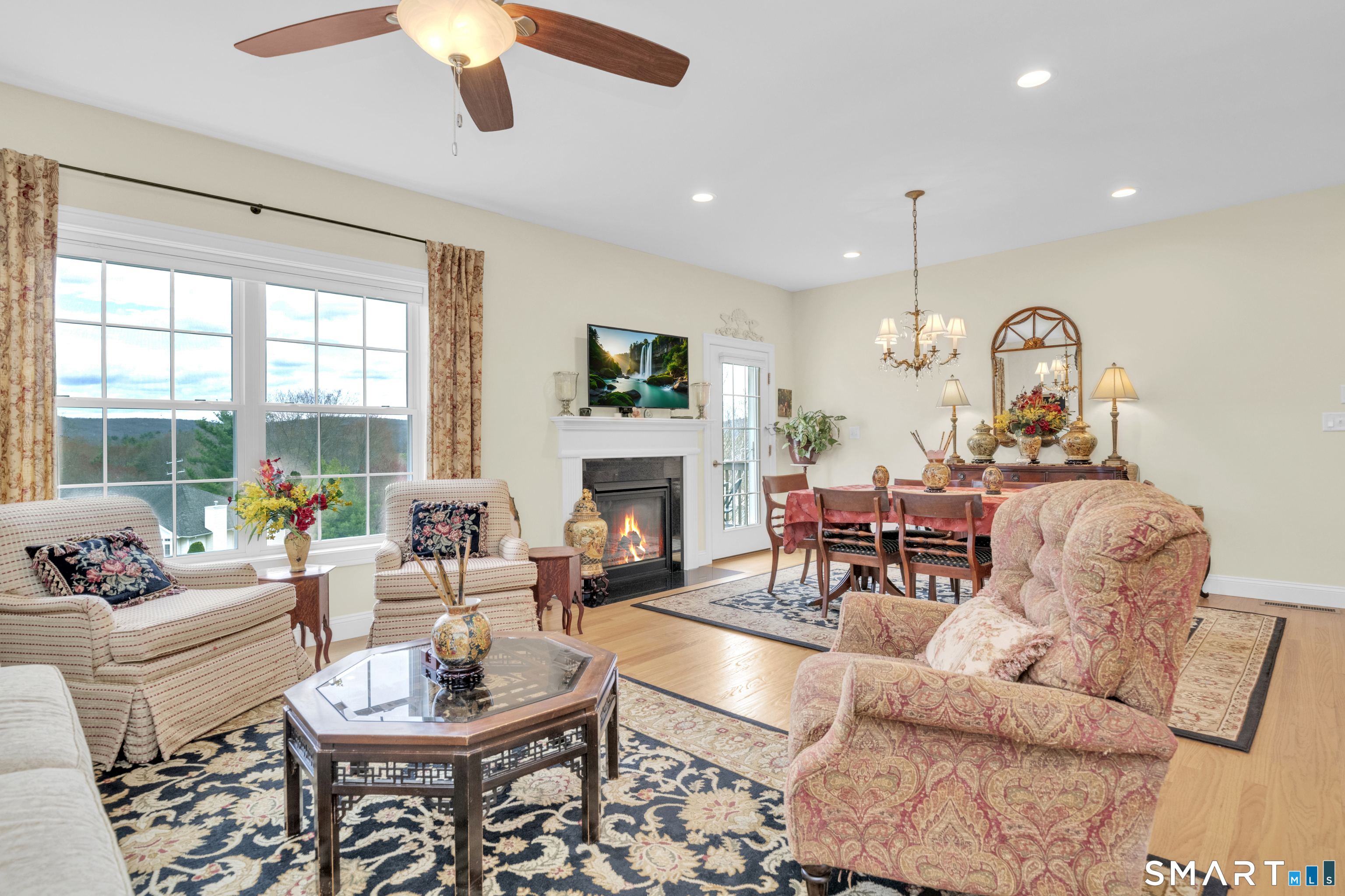 17 Pondview Circle Beacon Falls CT 06403