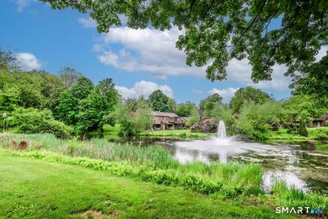502 Heritage Village Southbury CT 06488