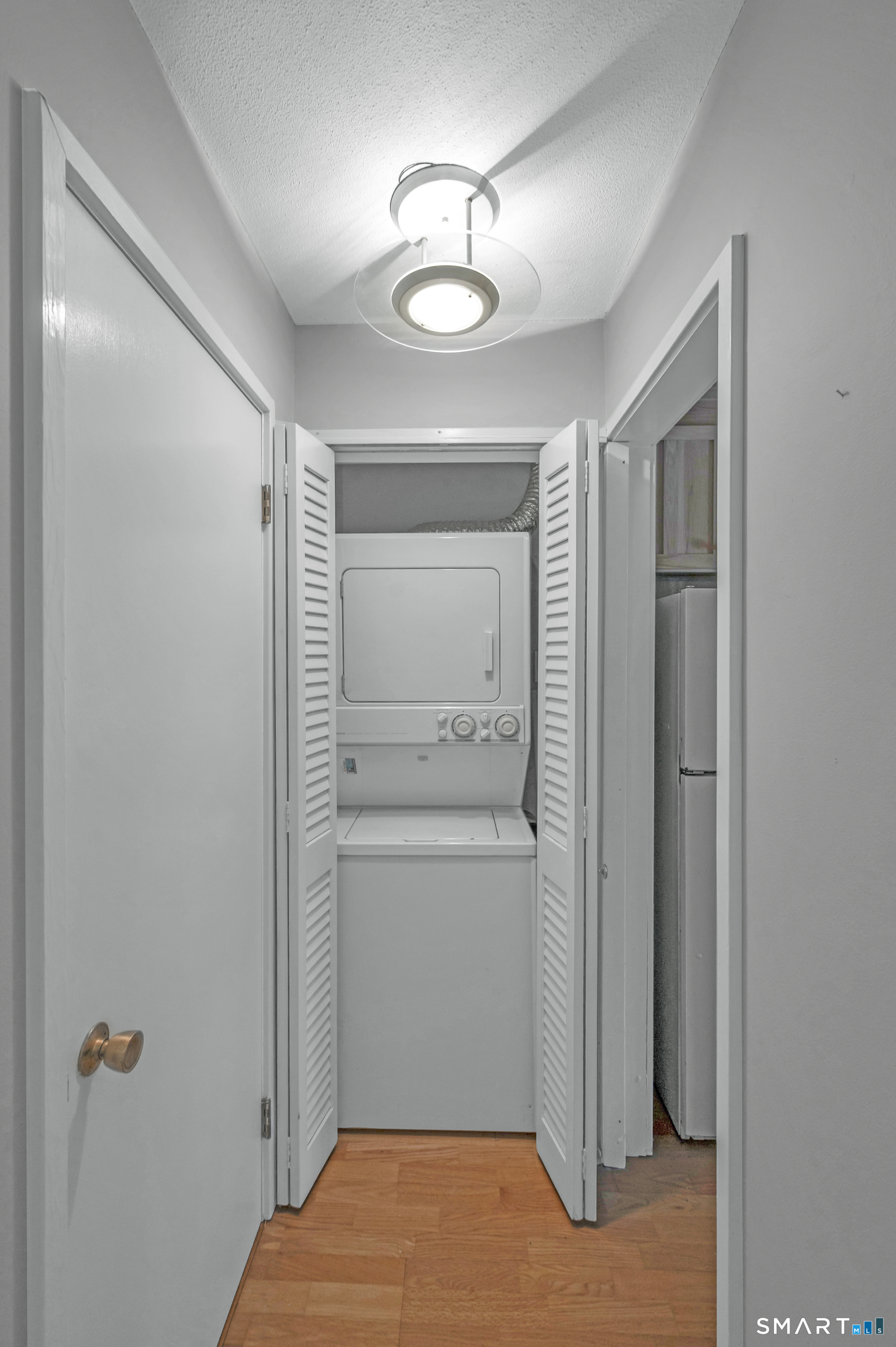 85 River Road Essex CT 06426