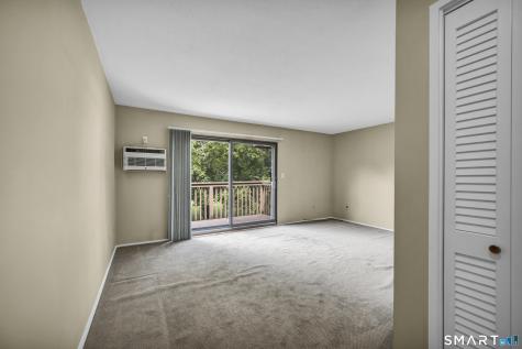 85 River Road Essex CT 06426