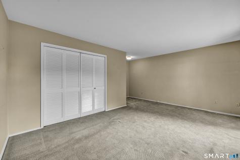 85 River Road Essex CT 06426