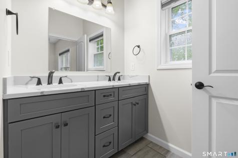 19 Henry Drive Plainfield CT 06354