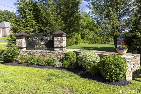 19 Henry Drive Plainfield CT 06354