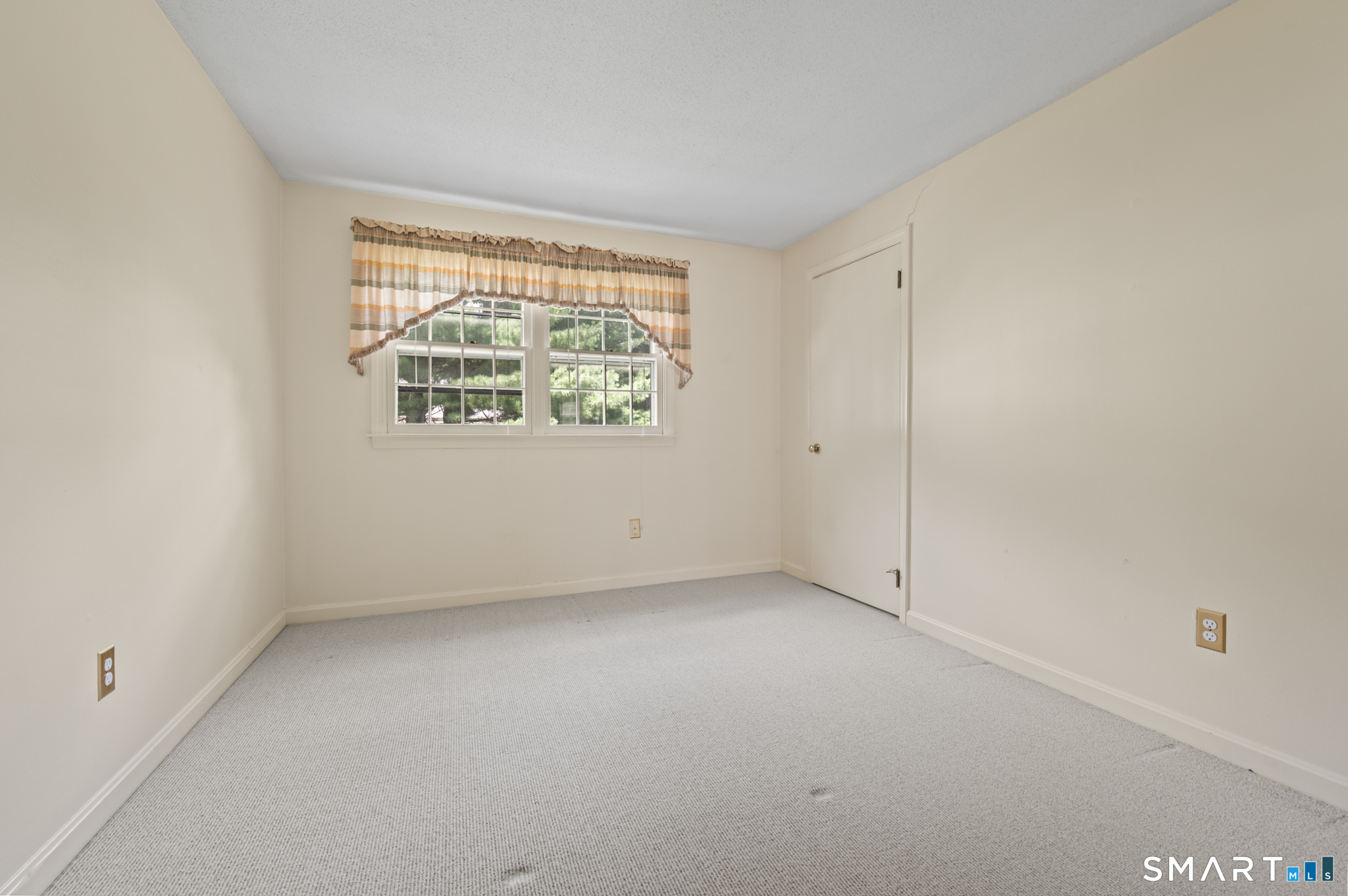 492 Dowd Avenue Canton CT 06019
