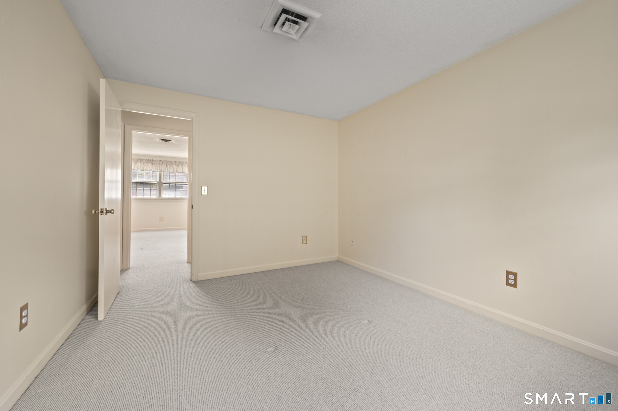 492 Dowd Avenue Canton CT 06019
