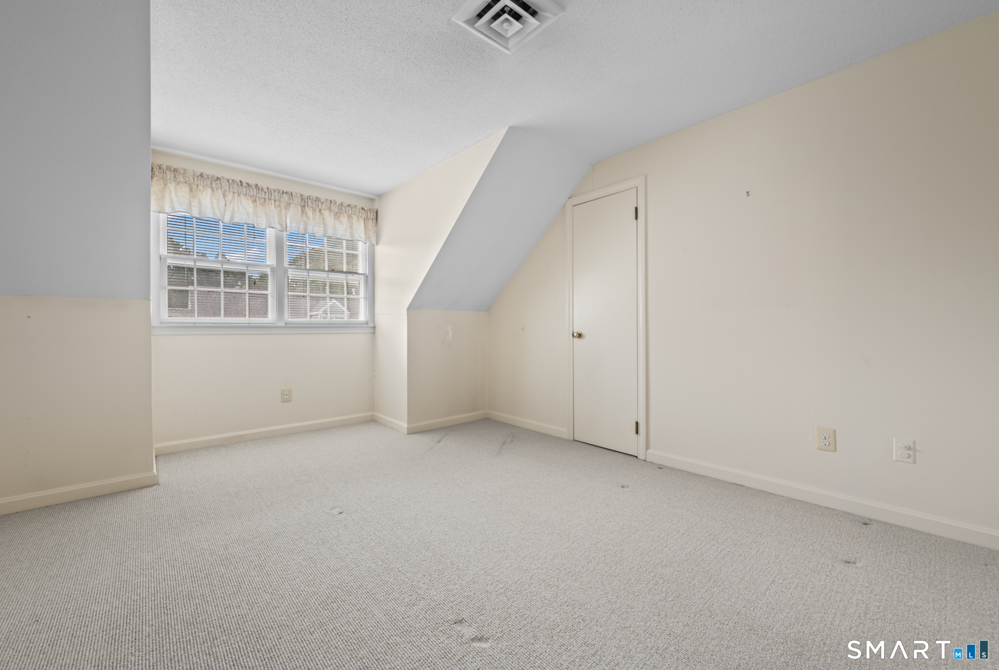 492 Dowd Avenue Canton CT 06019