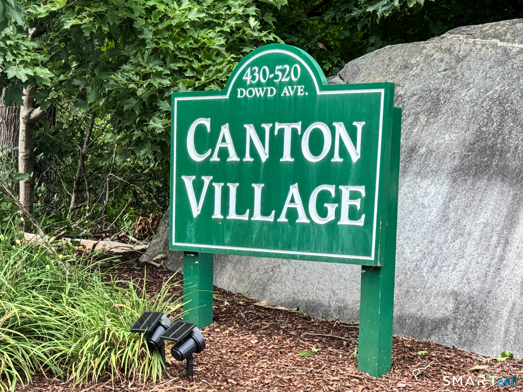 492 Dowd Avenue Canton CT 06019