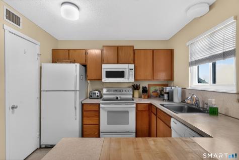 891 Heritage Village Southbury CT 06488