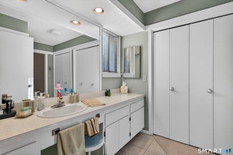 891 Heritage Village Southbury CT 06488