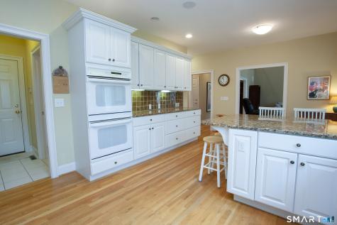 3 Eagles Glen Avon CT 06001