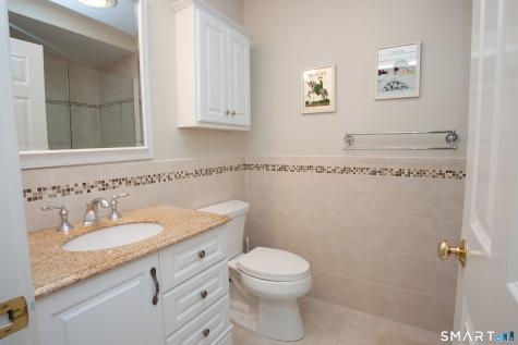 3 Eagles Glen Avon CT 06001