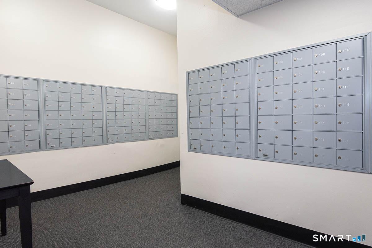 31 Woodland Street Hartford CT 06111